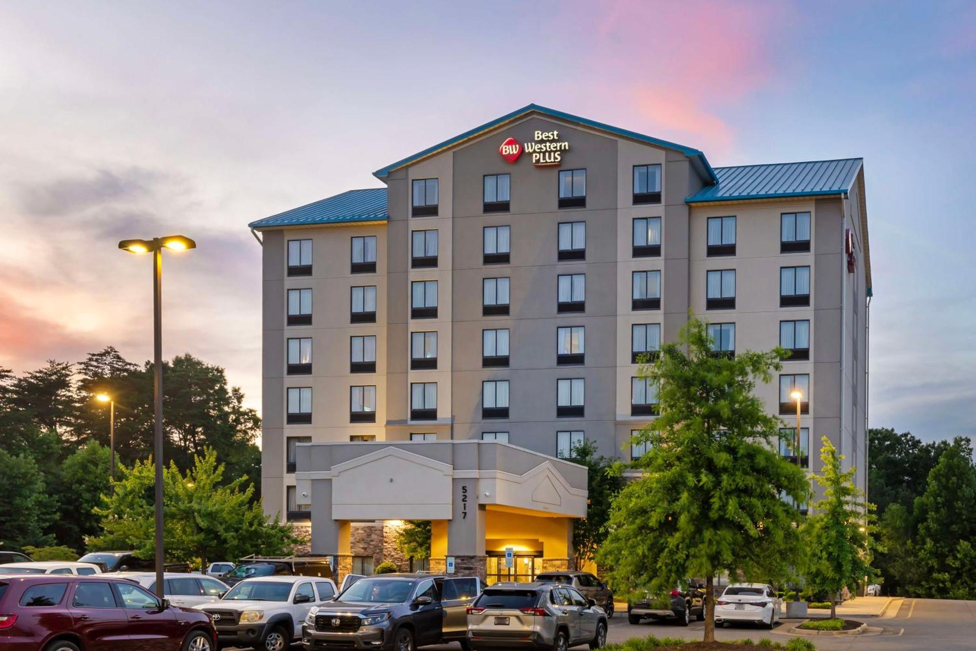 Best Western Plus Thornburg Inn & Suites Exterior photo